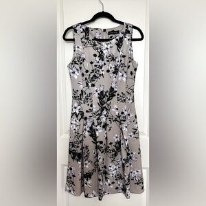 NEW Ivanka Trump Floral Sleeveless Dress - Size 6
